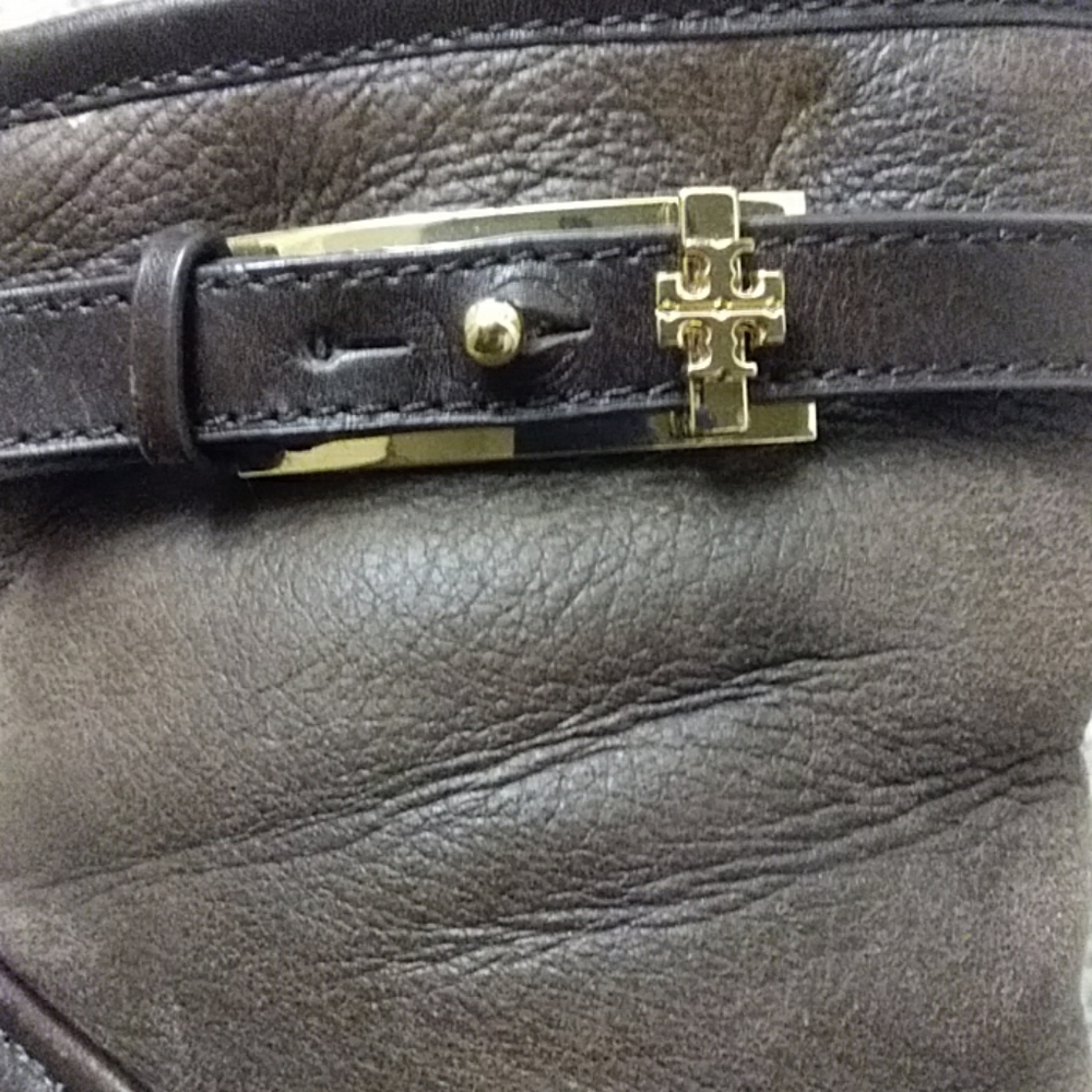 Shoes - Picture 5 of 8